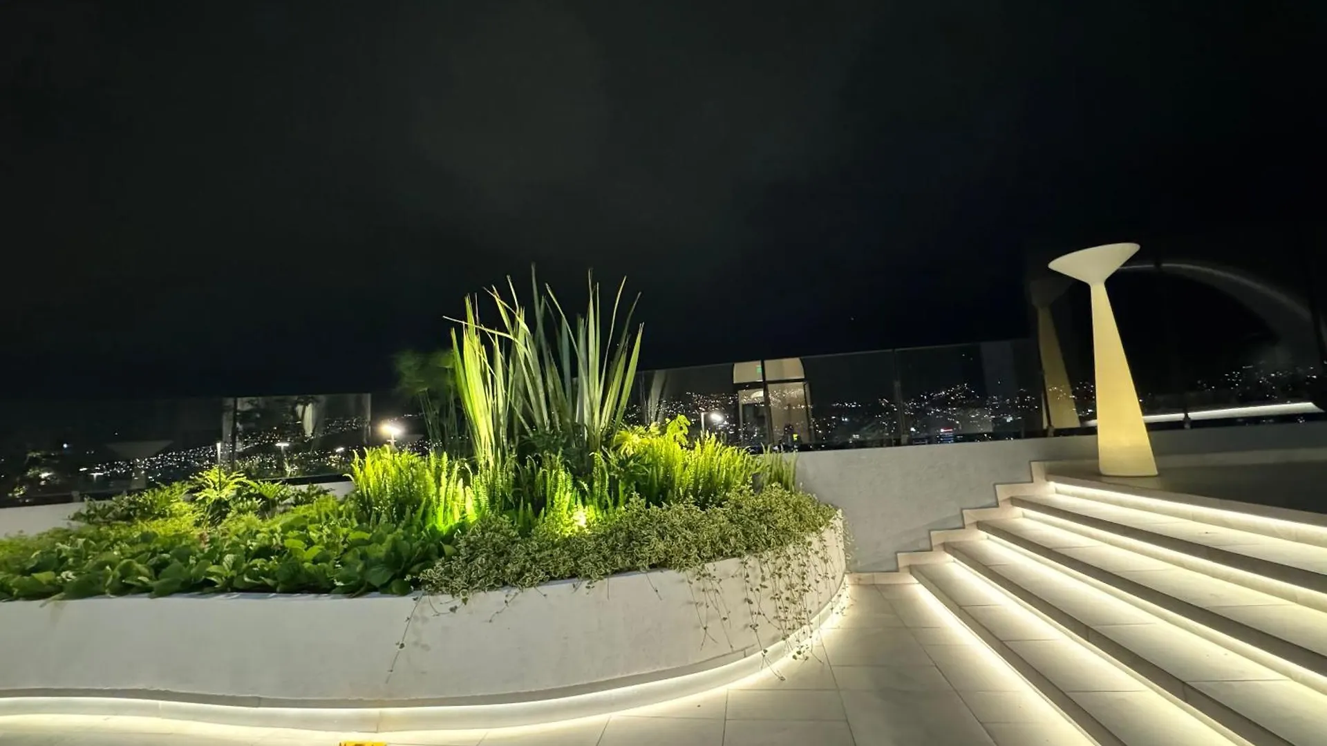 Apartment Nuevo Studio- Piso 17 Vista La Carolina - Edificio Harmony Quito Ecuador